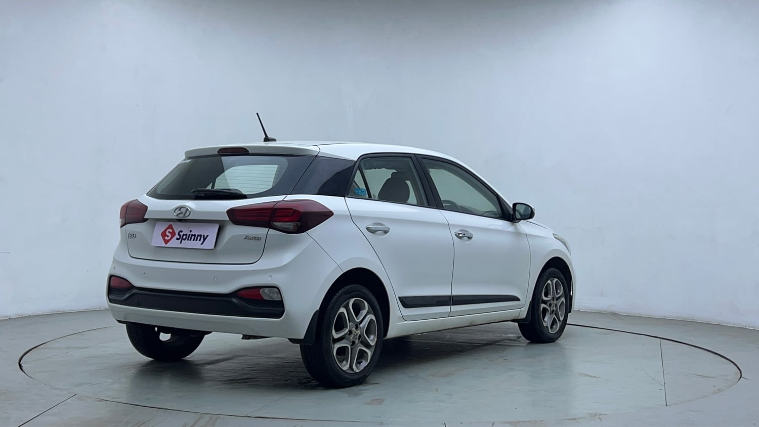 Used 2018 Hyundai Elite i20 Asta 1.2 (O) Petrol Manual exterior RIGHT REAR CORNER VIEW