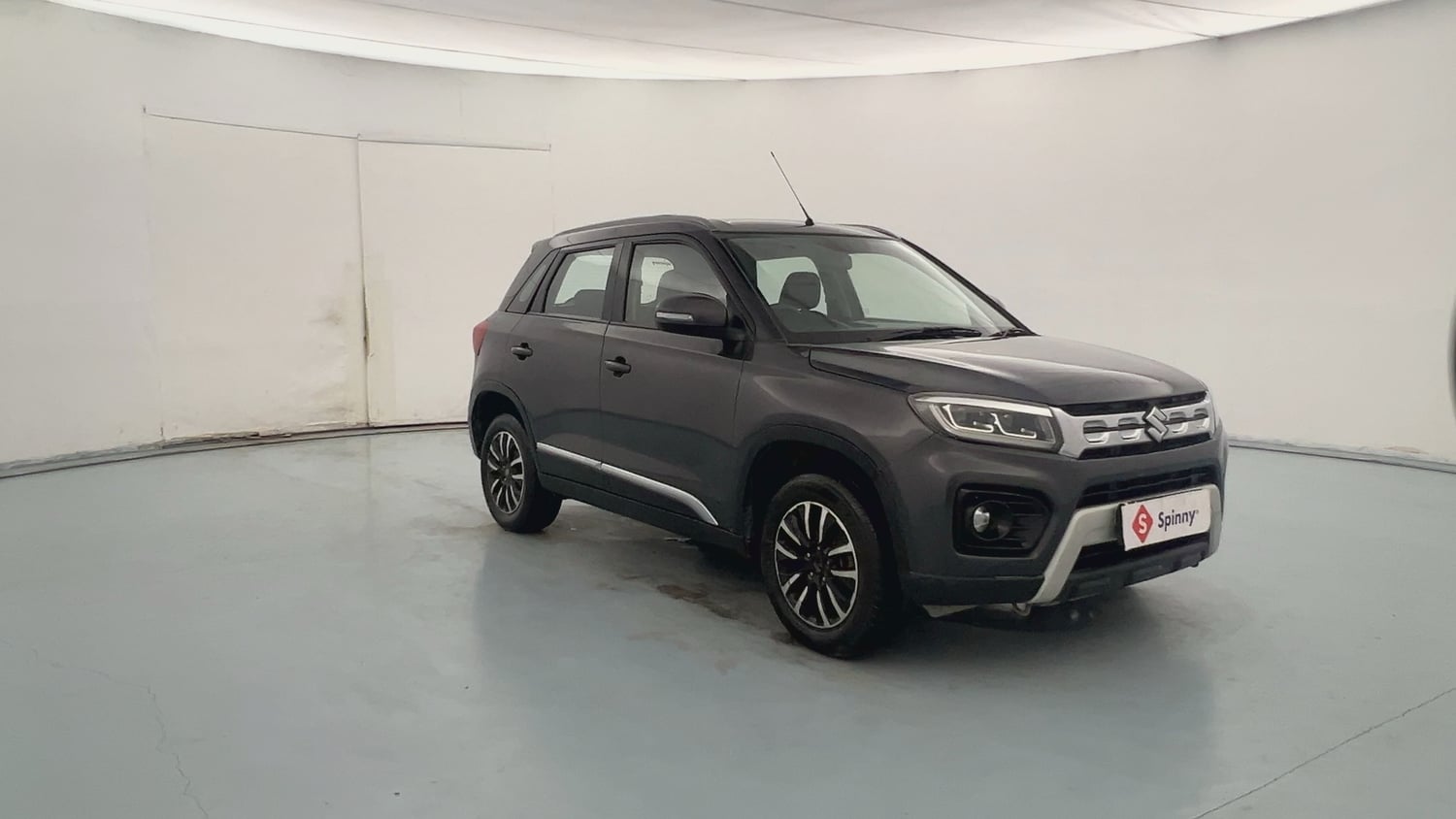 Used 2021 maruti-suzuki Vitara Brezza ZXi Plus Petrol Manual exterior RIGHT FRONT CORNER VIEW