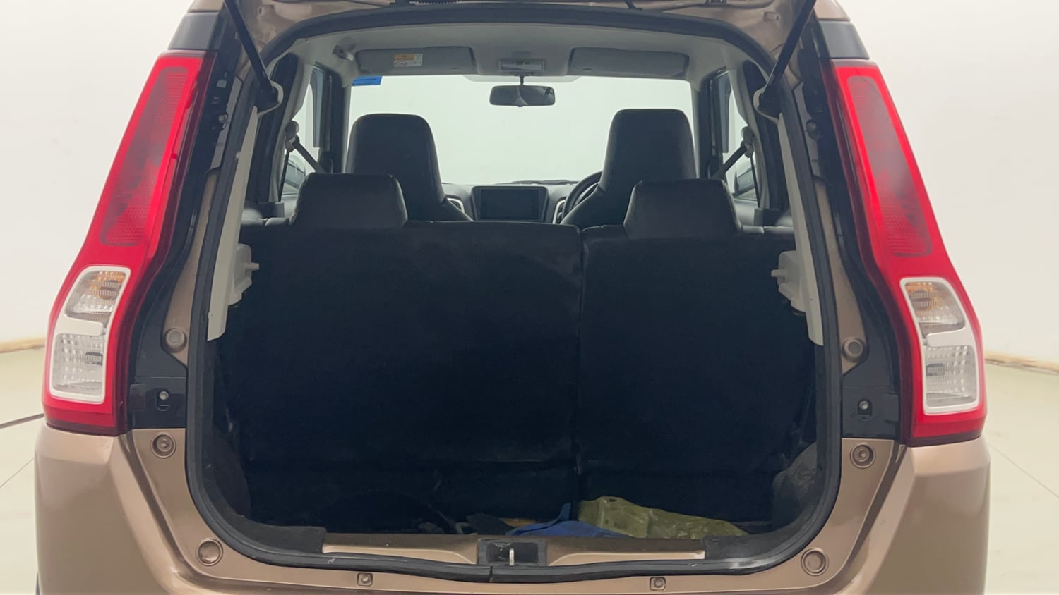 Used 2022 Maruti Suzuki Wagon R ZXI Plus 1.2 Petrol Manual interior DICKY INSIDE VIEW