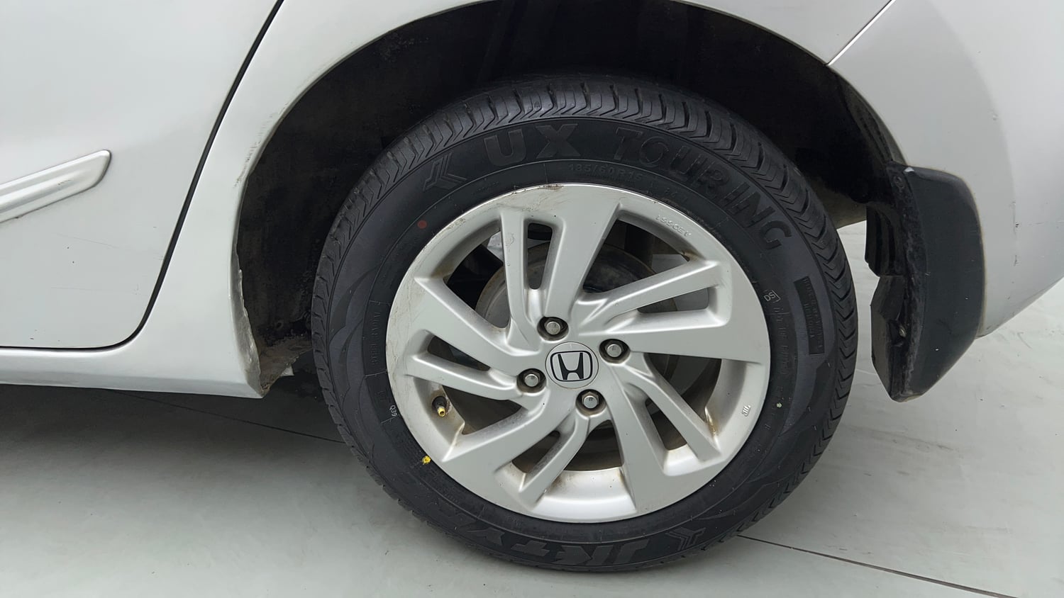 Used 2018 Honda Jazz V Petrol Petrol Manual tyres LEFT REAR TYRE RIM VIEW