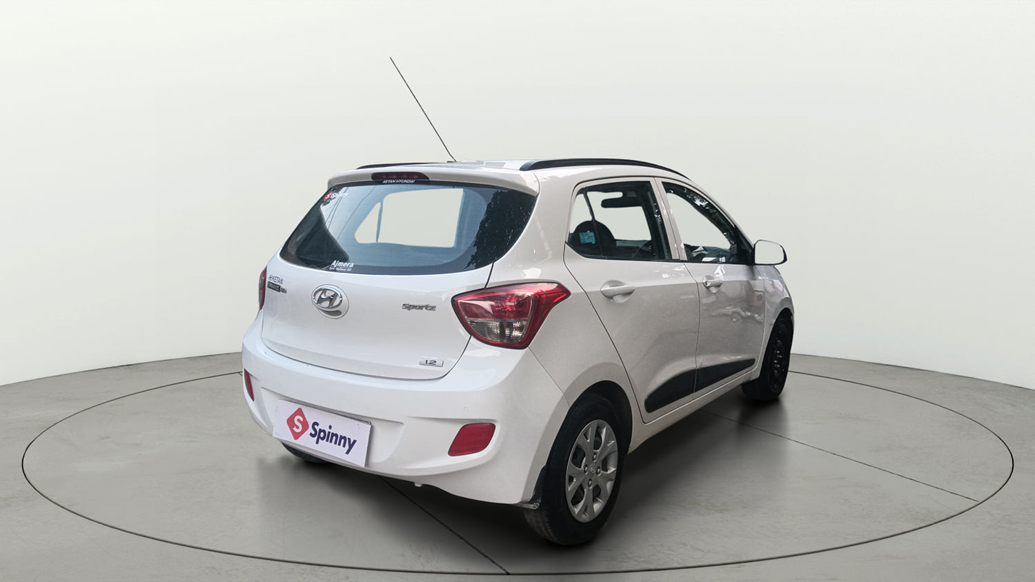 Used 2016 Hyundai Grand i10 Sportz 1.2 Kappa VTVT Petrol Manual exterior RIGHT REAR CORNER VIEW
