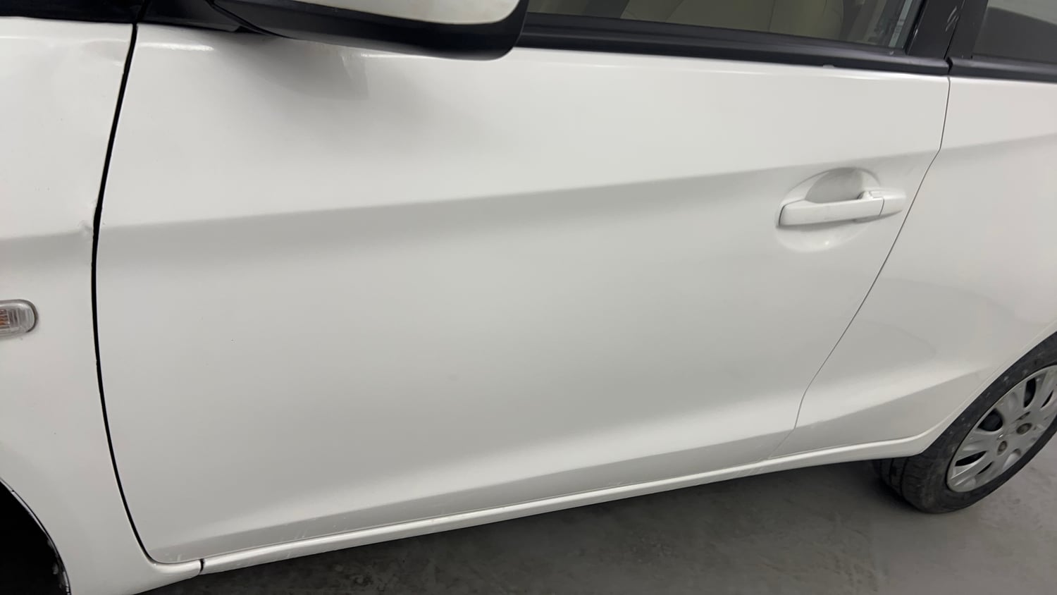 Used 2013 Honda Brio S MT Petrol Manual dents MINOR SCRATCH