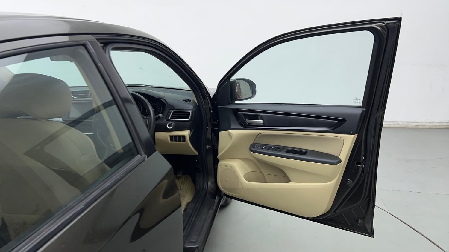 Used 2021 Honda Amaze 1.2 VX MT Petrol Petrol Manual interior RIGHT FRONT DOOR OPEN VIEW