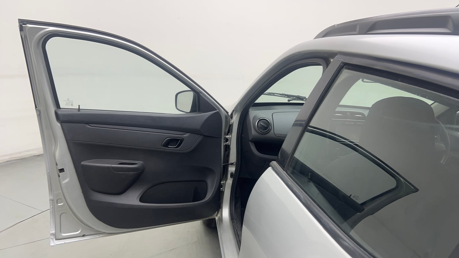 Used 2016 Renault Kwid RXT Petrol Manual interior LEFT FRONT DOOR OPEN VIEW