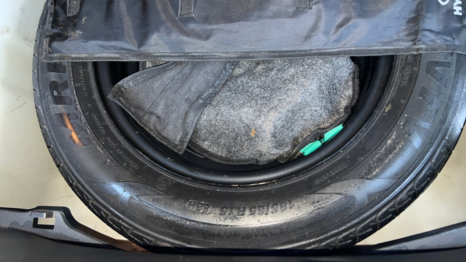 Used 2018 Hyundai Elite i20 Asta 1.2 (O) Petrol Manual tyres SPARE TYRE VIEW