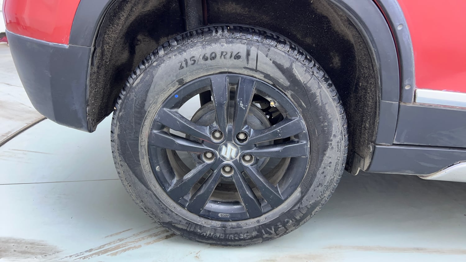 Used 2018 maruti-suzuki Vitara Brezza ZDi AGS Diesel Automatic tyres RIGHT REAR TYRE RIM VIEW