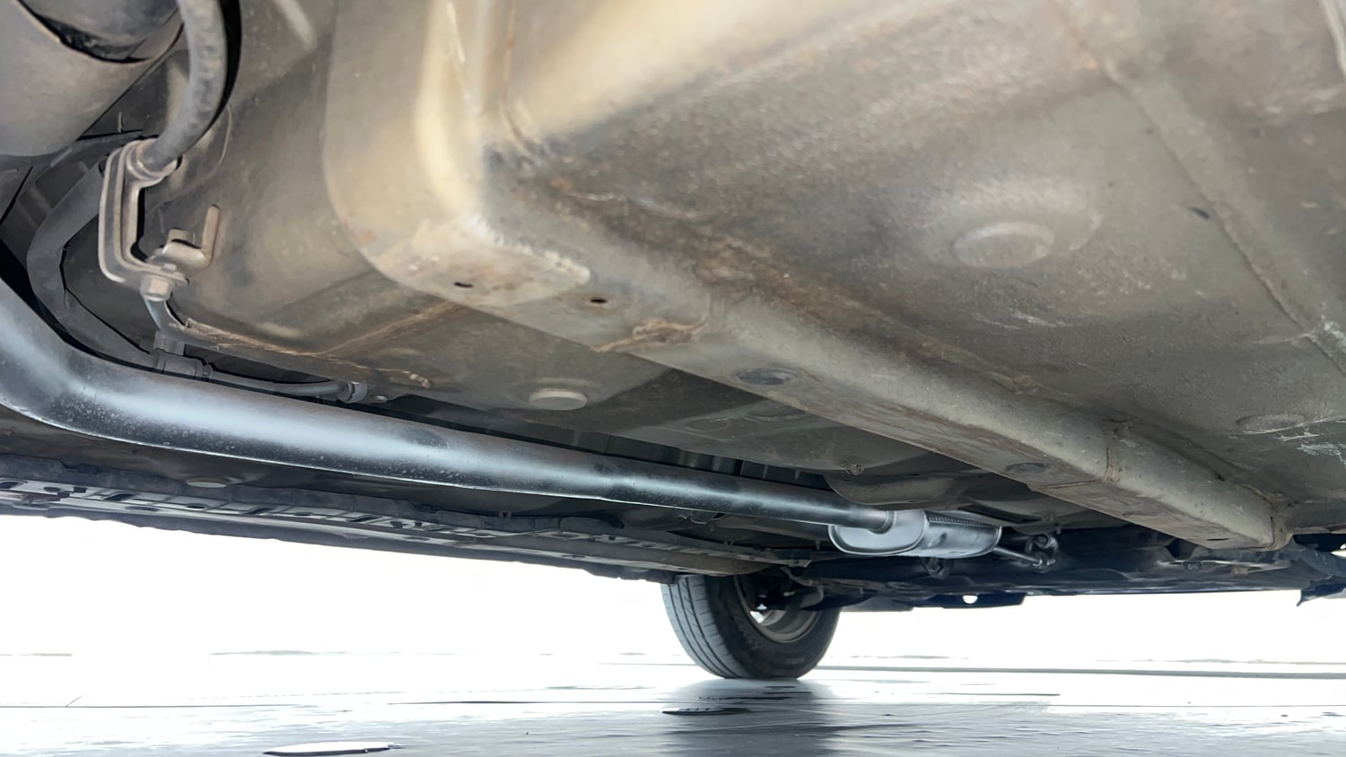 Used 2018 Hyundai Xcent SX Petrol Manual extra REAR RIGHT UNDERBODY VIEW