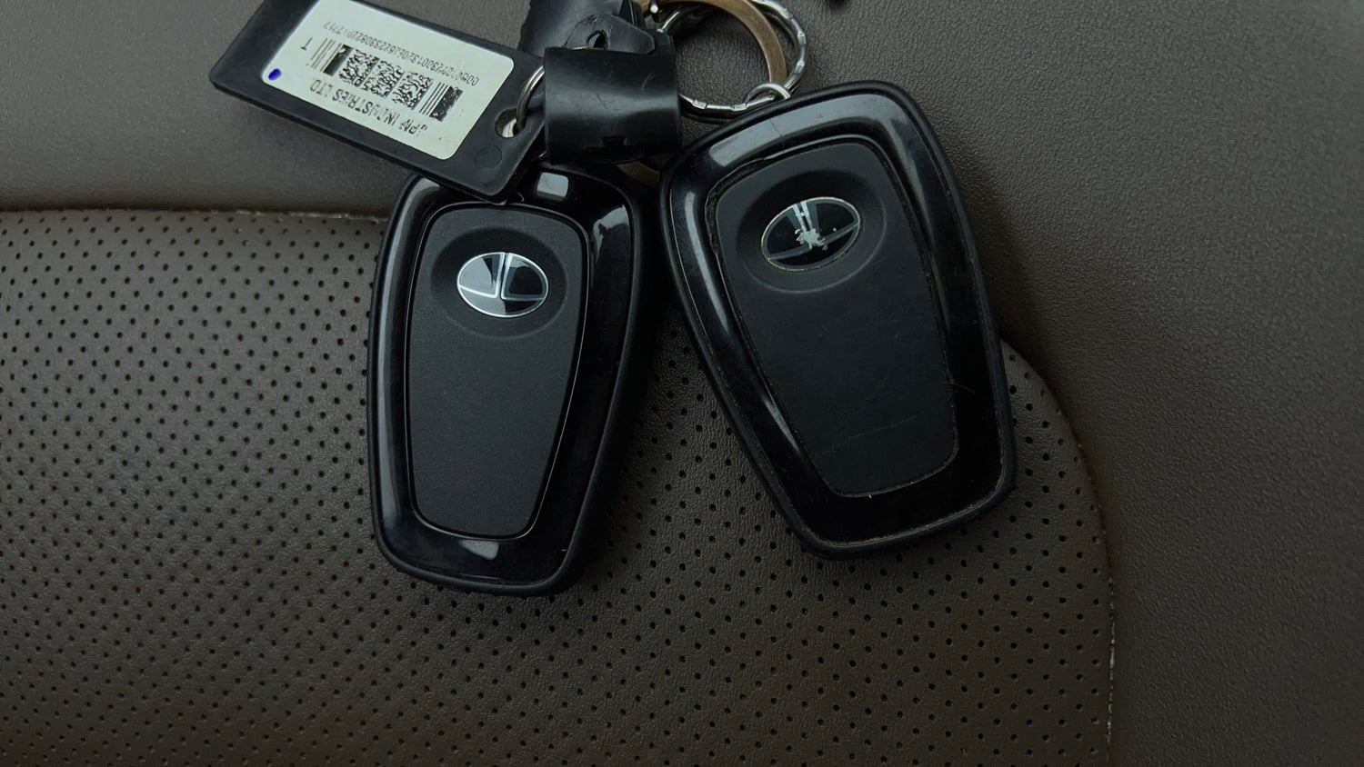 Used 2023 Tata Harrier XZA Plus Diesel Automatic extra CAR KEY VIEW