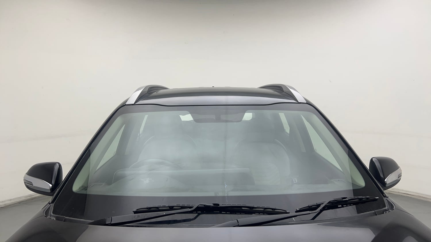 Used 2022 Kia Sonet HTX Plus 1.5 Diesel Manual exterior FRONT WINDSHIELD VIEW
