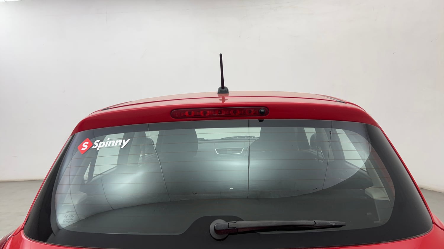 Used 2016 Maruti Suzuki Swift ZXi Petrol Manual exterior BACK WINDSHIELD VIEW