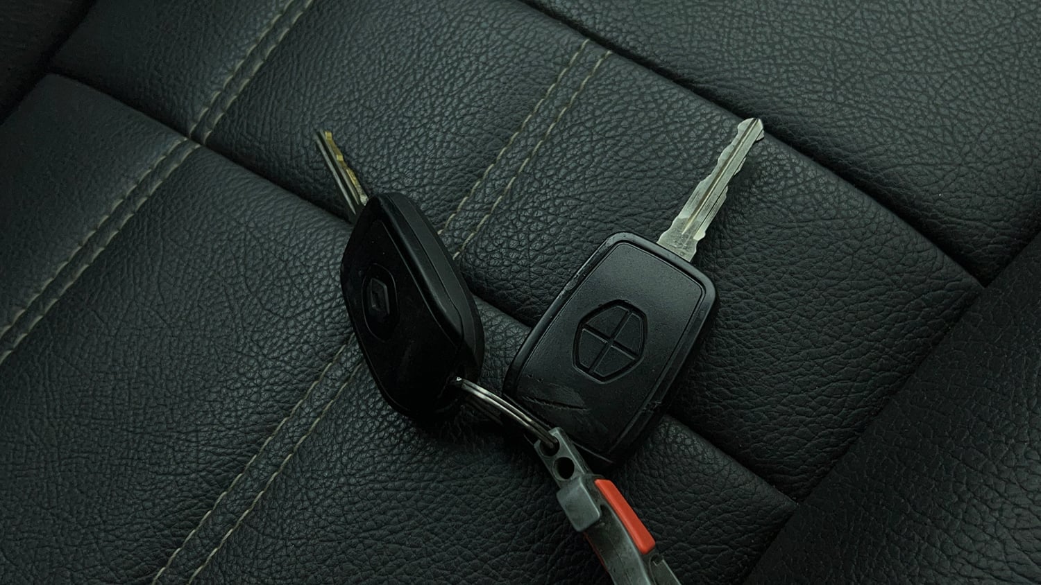 Used 2023 Nissan Magnite XE Petrol Manual extra CAR KEY VIEW