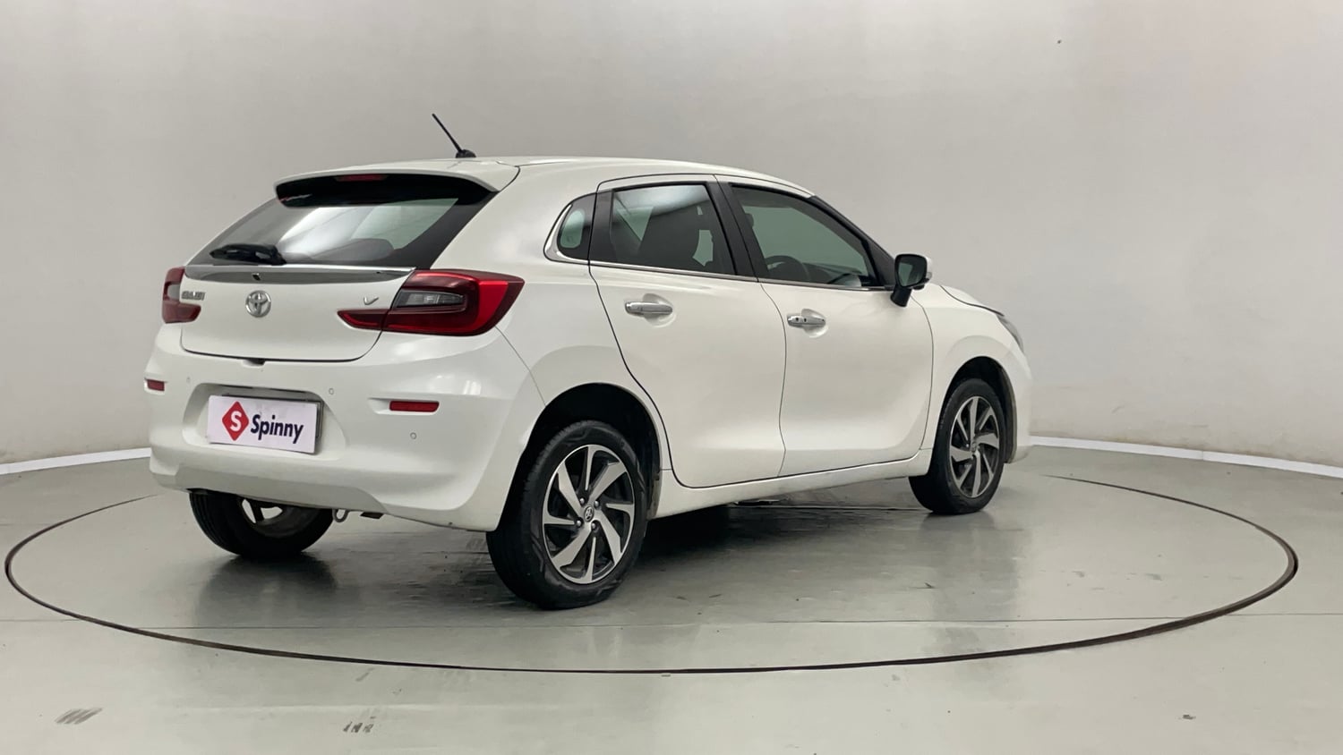 Used 2023 Toyota Glanza V Petrol Manual exterior RIGHT REAR CORNER VIEW