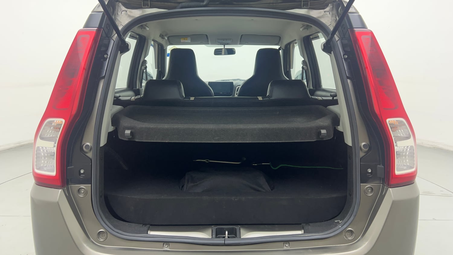 Used 2023 Maruti Suzuki Wagon R LXI 1.0 CNG Cng Manual interior DICKY INSIDE VIEW
