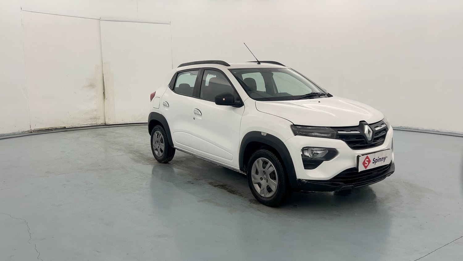 Used 2020 Renault Kwid 1.0 RXT Opt Petrol Manual exterior RIGHT FRONT CORNER VIEW