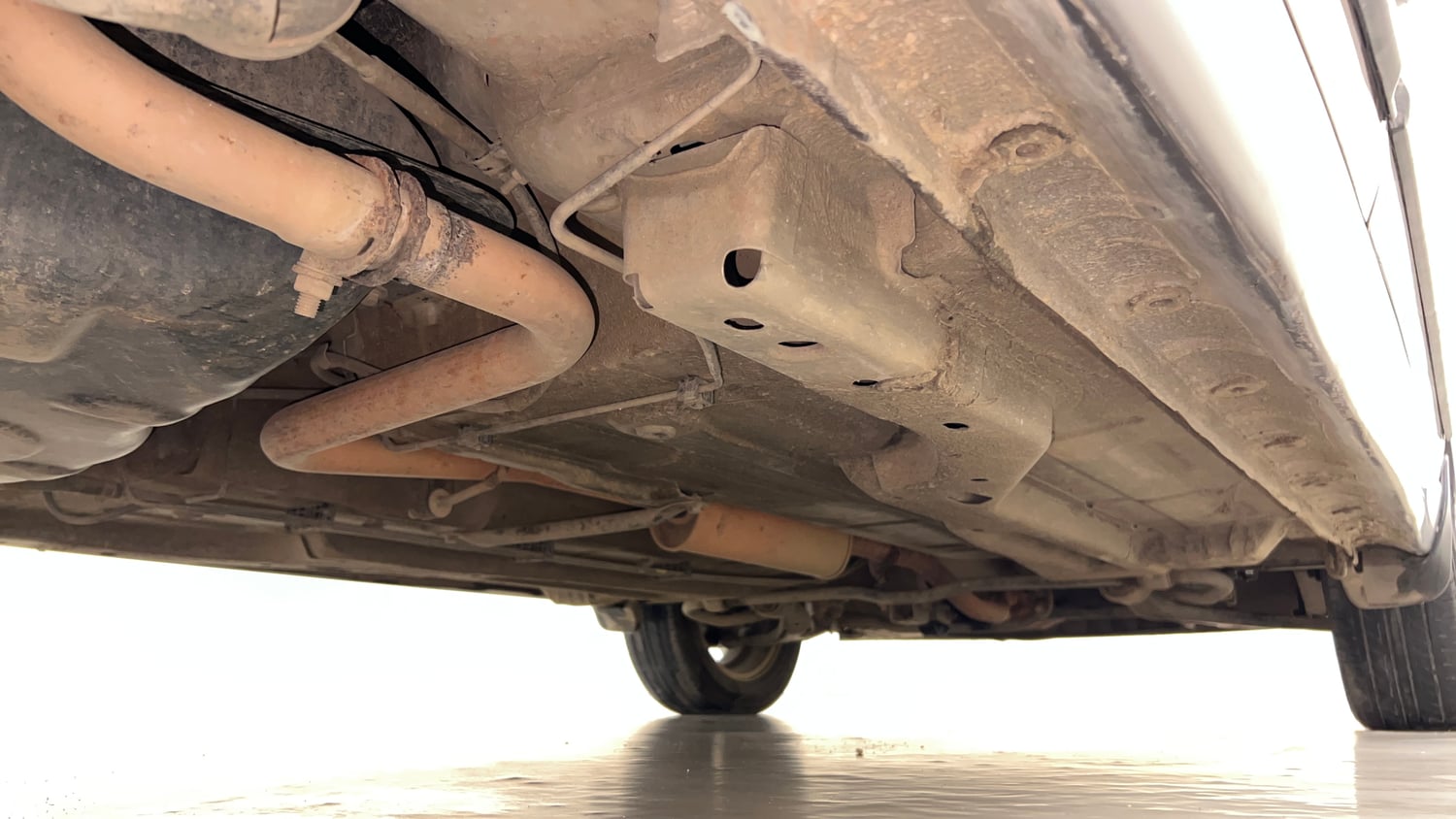 Used 2018 Tata Tiago Revotron XZA Petrol Automatic extra REAR RIGHT UNDERBODY VIEW