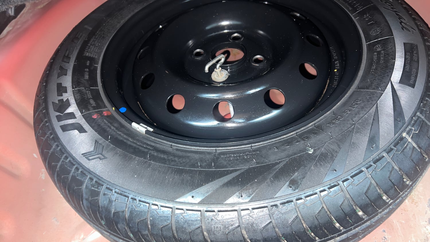 Used 2022 Maruti Suzuki Dzire VXi CNG Cng Manual tyres SPARE TYRE VIEW