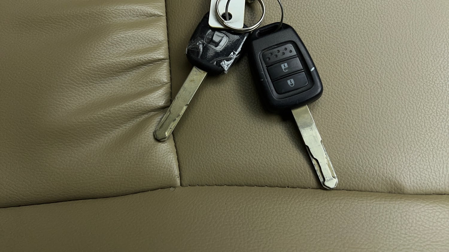 Used 2018 Honda Jazz V Petrol Petrol Manual extra CAR KEY VIEW