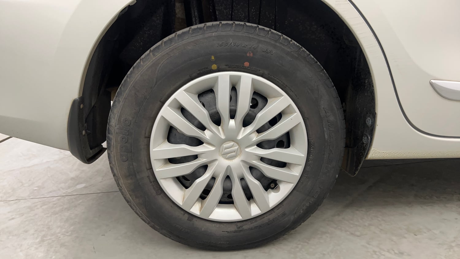 Used 2019 Maruti Suzuki Dzire VXi Petrol Manual tyres RIGHT REAR TYRE RIM VIEW