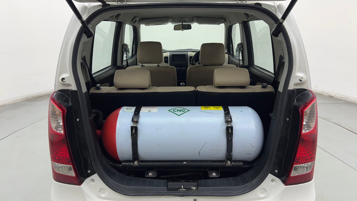 Used 2018 Maruti Suzuki Wagon R LXI CNG Cng Manual interior DICKY INSIDE VIEW