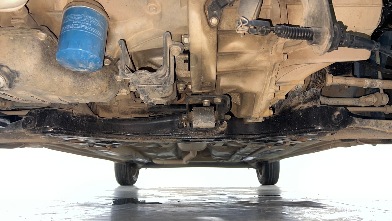 Used 2016 Hyundai Grand i10 Sportz 1.2 Kappa VTVT Petrol Manual extra FRONT LEFT UNDERBODY VIEW