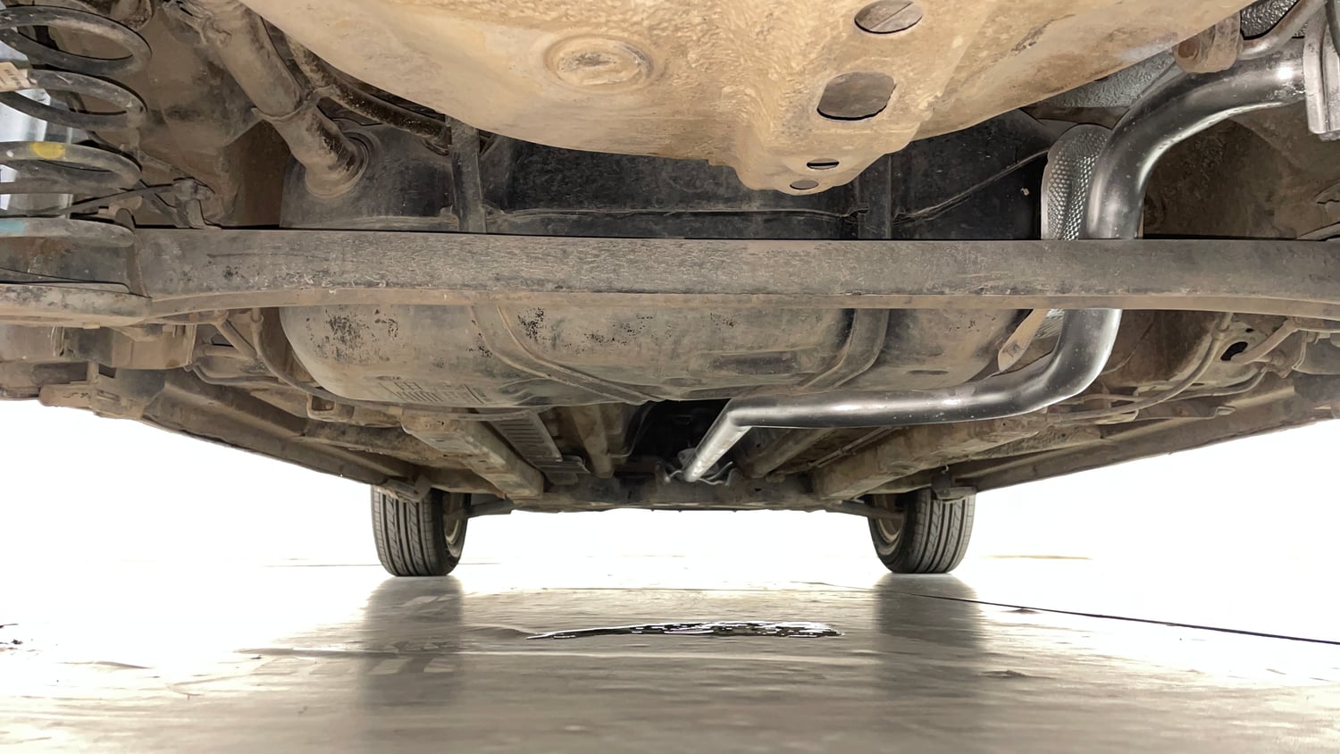 Used 2017 Maruti Suzuki Swift ZDi Diesel Manual extra REAR UNDERBODY VIEW (TAKEN FROM REAR)