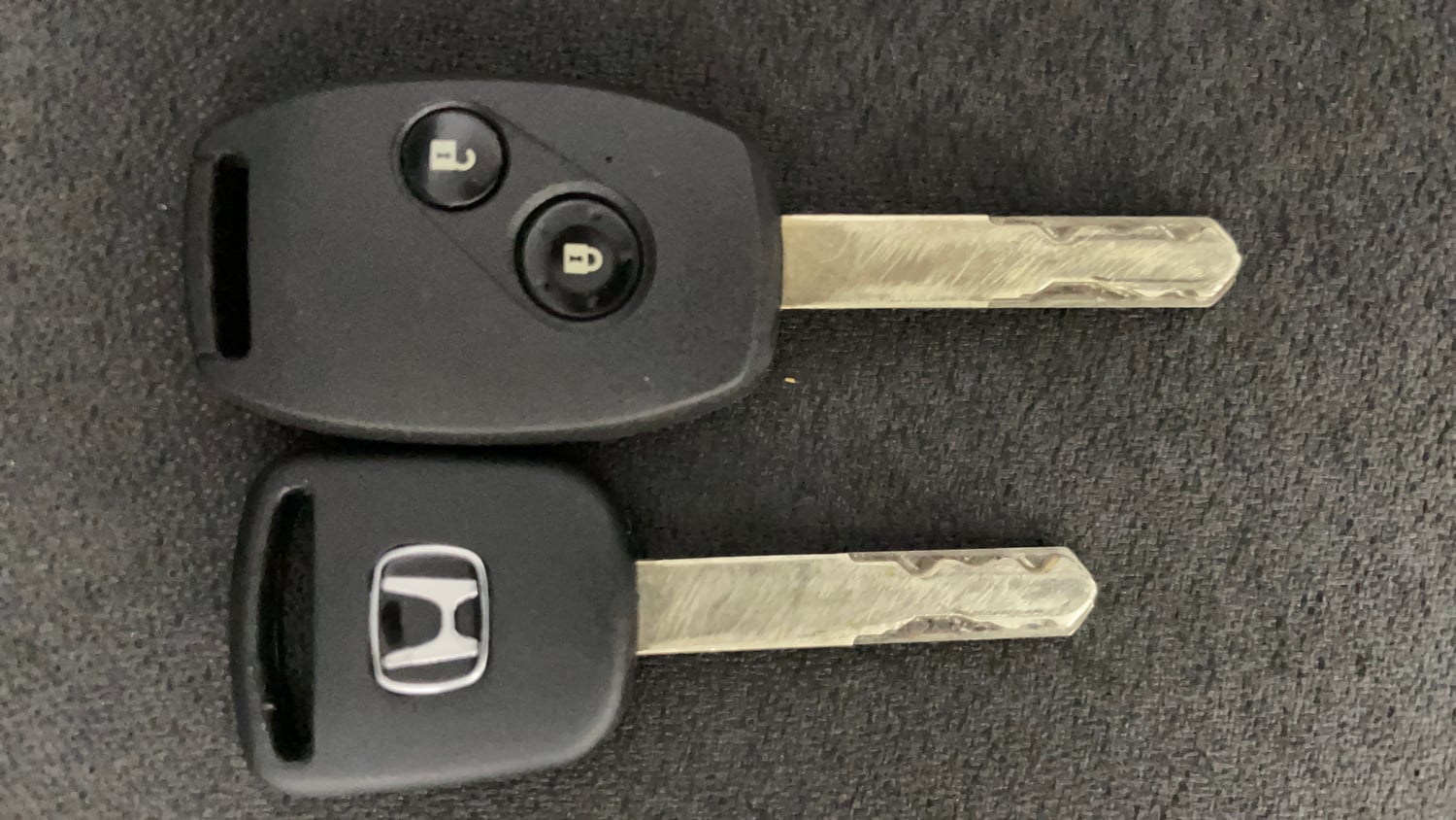 Used 2018 Honda Brio S MT Petrol Manual extra CAR KEY VIEW