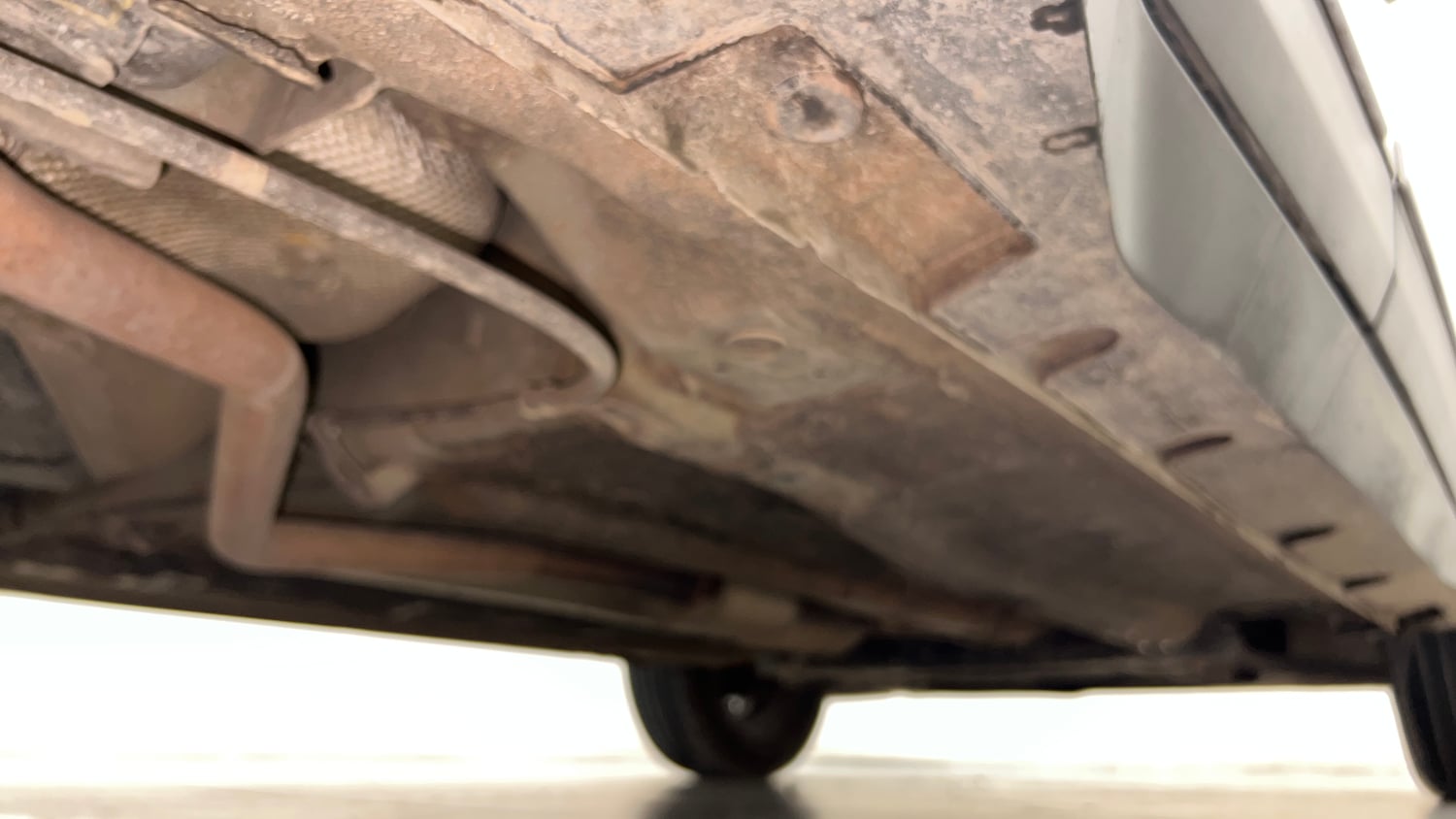 Used 2022 Kia Sonet HTK Plus 1.2 Petrol Manual extra REAR RIGHT UNDERBODY VIEW