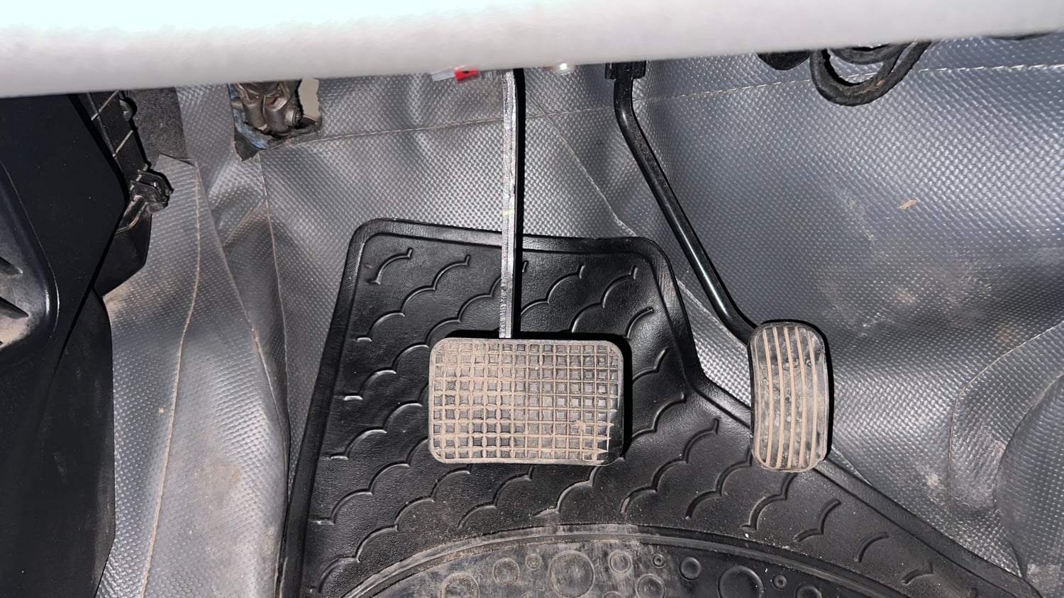 Used 2018 Tata Tiago Revotron XZA Petrol Automatic interior PEDALS VIEW