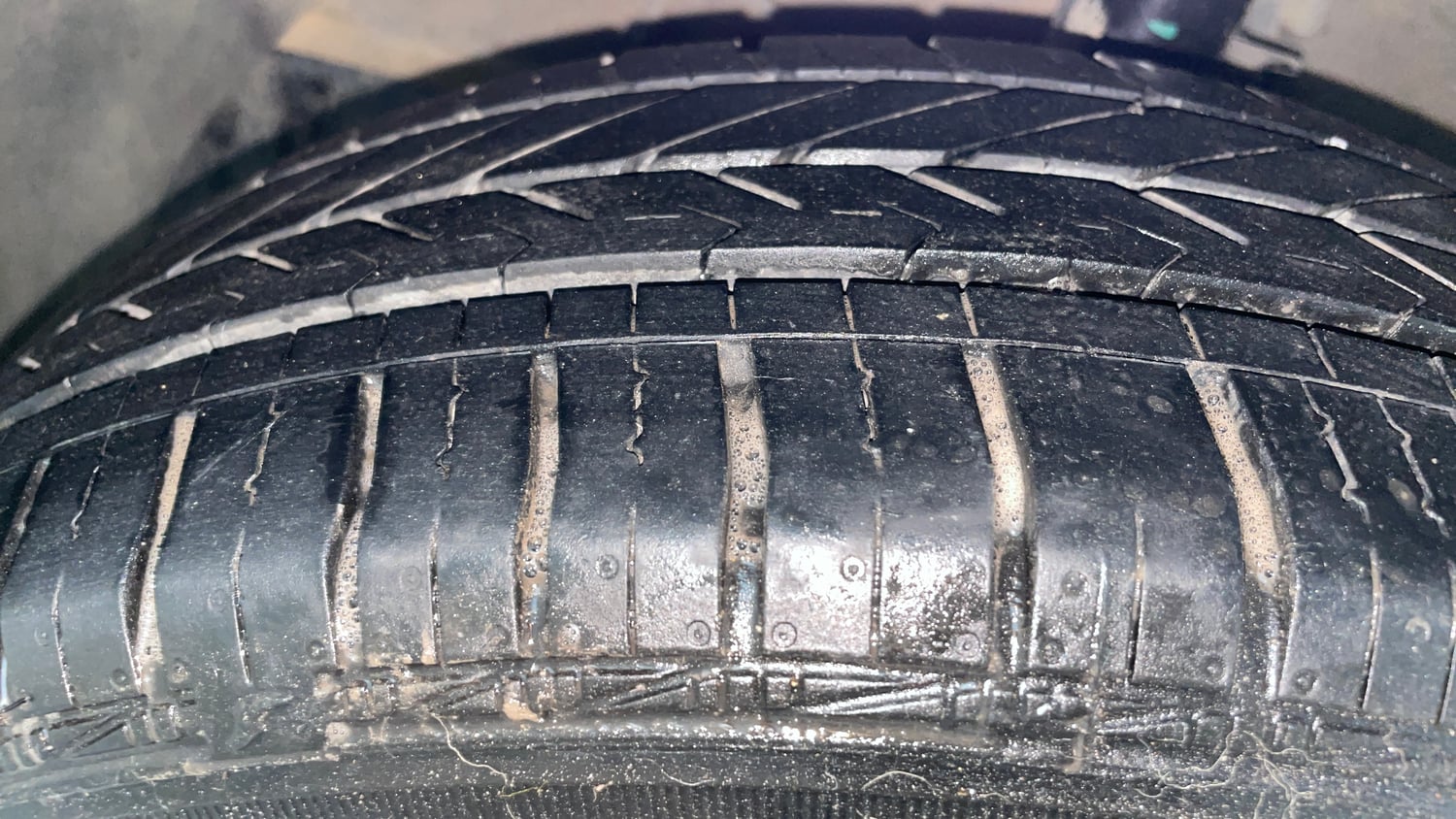 Used 2019 Hyundai Grand i10 Sportz 1.2 Kappa VTVT Petrol Manual tyres LEFT FRONT TYRE TREAD VIEW