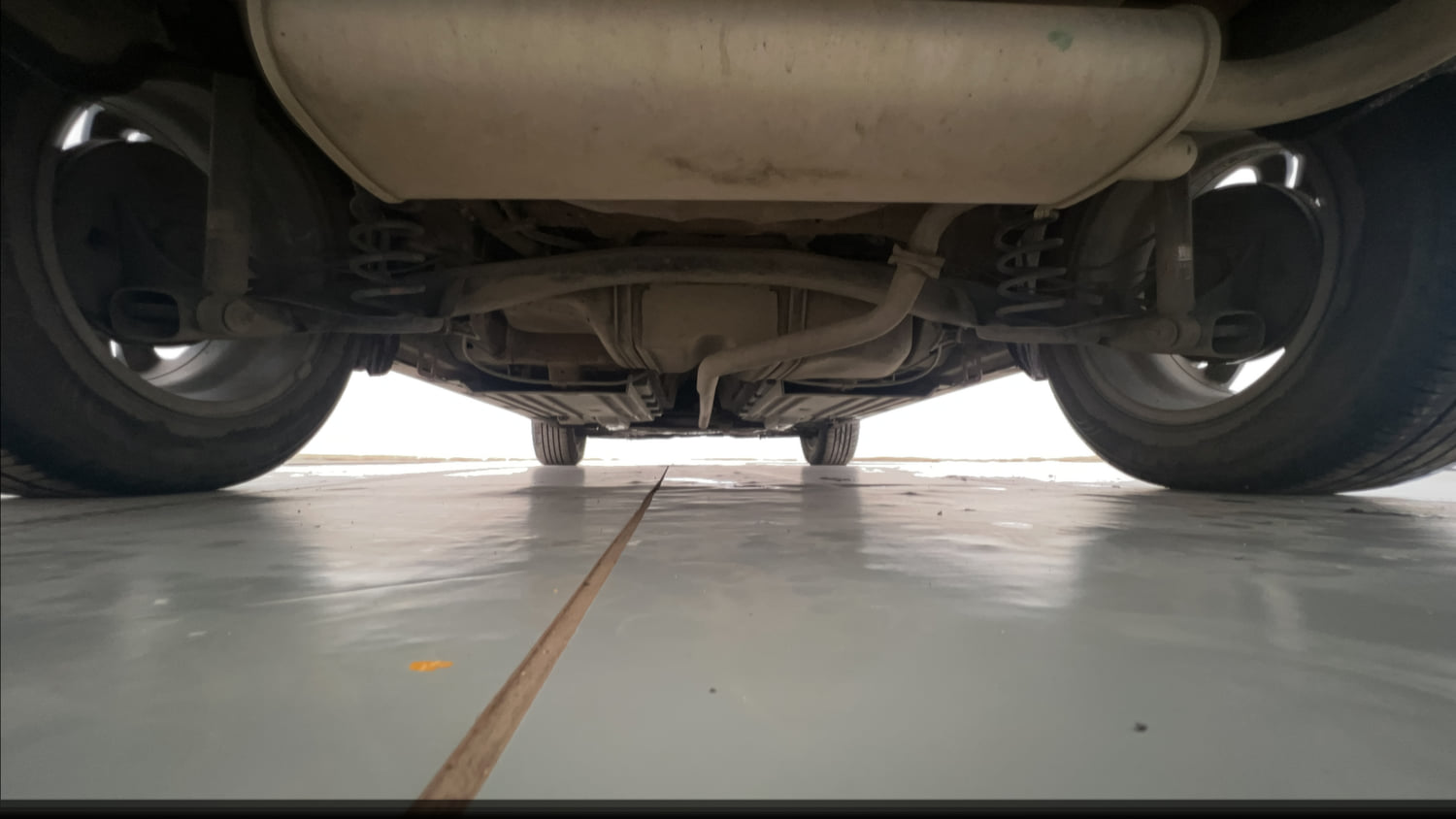 Used 2019 maruti-suzuki Vitara Brezza ZDi Plus AGS Diesel Automatic extra REAR UNDERBODY VIEW (TAKEN FROM REAR)