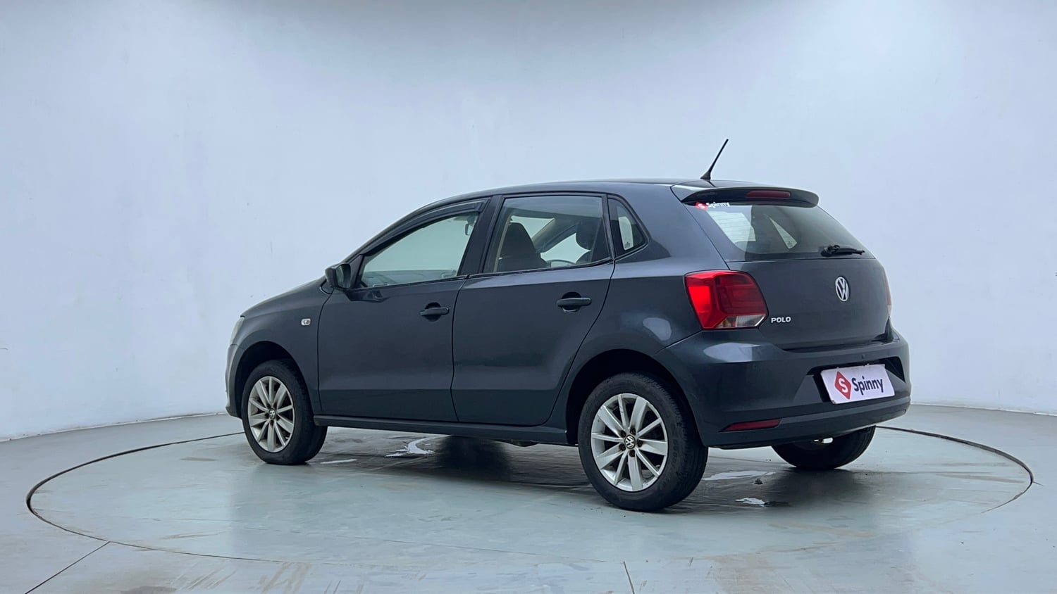 Used 2015 Volkswagen Polo Highline1.2L (P) Petrol Manual exterior LEFT REAR CORNER VIEW