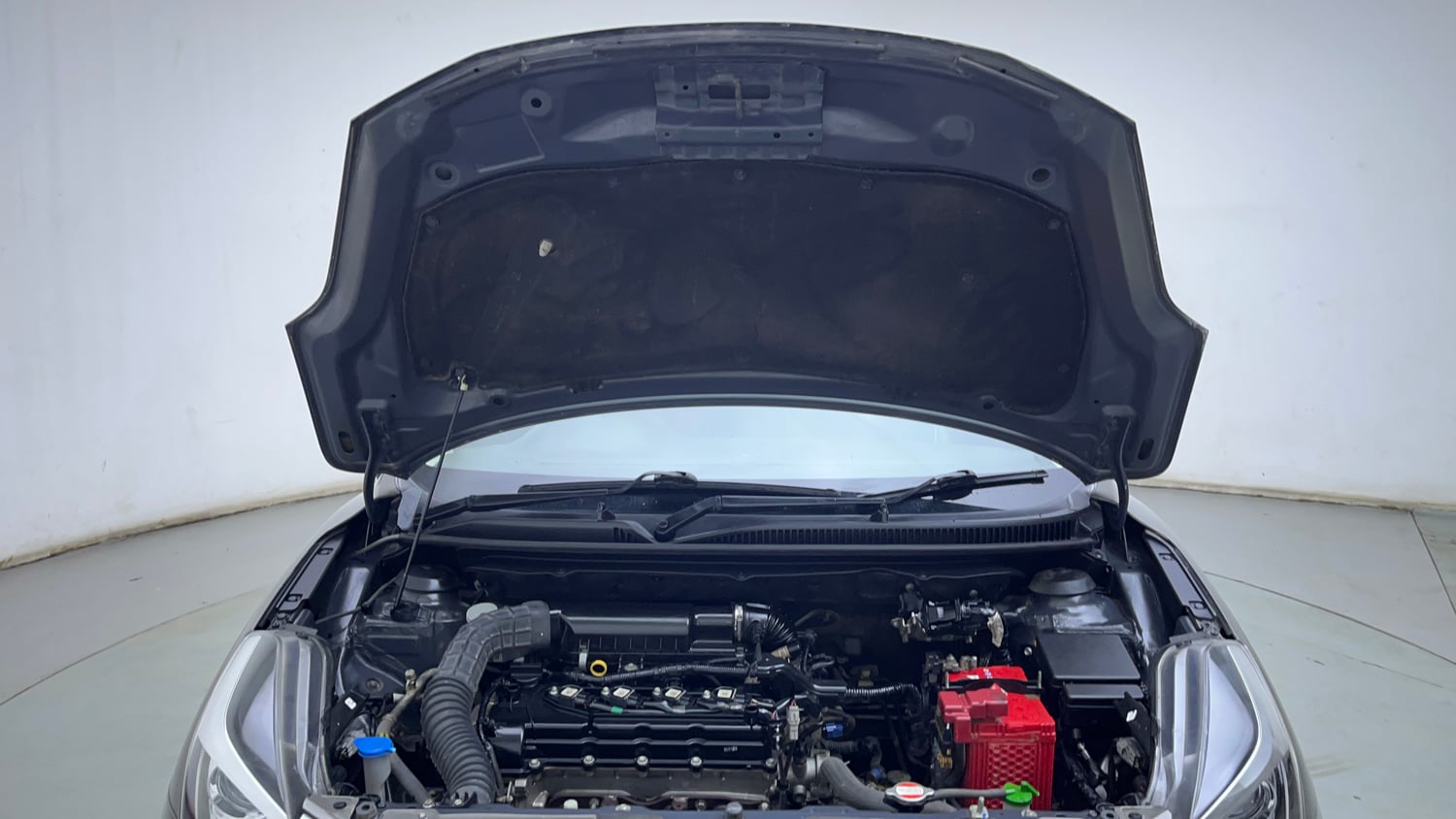 Used 2022 Maruti Suzuki Baleno Zeta Petrol Manual engine ENGINE & BONNET OPEN FRONT VIEW