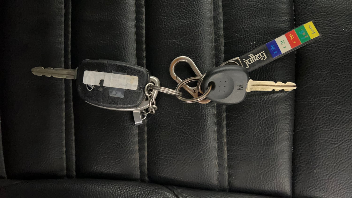 Used 2015 Hyundai Elite i20 Magna 1.2 Petrol Manual extra CAR KEY VIEW