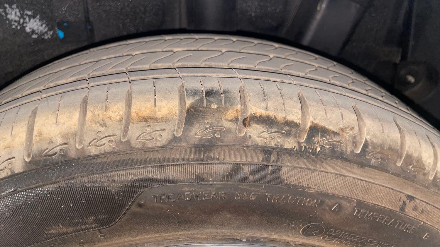 Used 2025 Hyundai Grand i10 Nios Sportz 1.2 Kappa AMT Petrol Automatic tyres LEFT REAR TYRE TREAD VIEW
