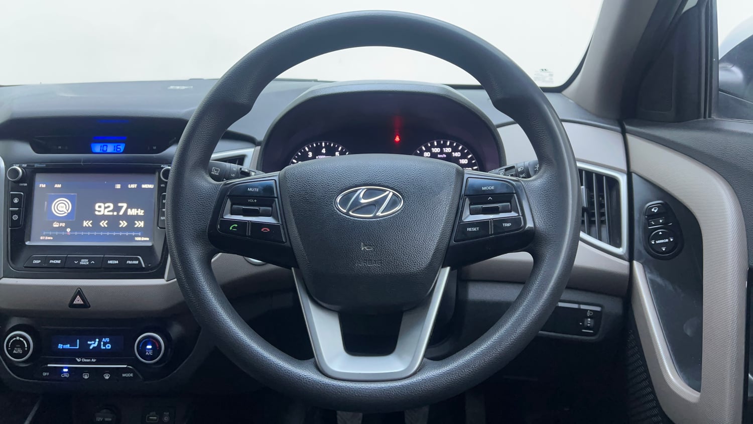 Used 2017 Hyundai Creta 1.6 SX Plus Petrol Petrol Manual interior STEERING VIEW