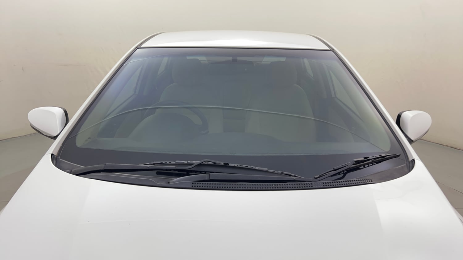 Used 2016 Hyundai Verna 1.6 VTVT SX Petrol Manual exterior FRONT WINDSHIELD VIEW