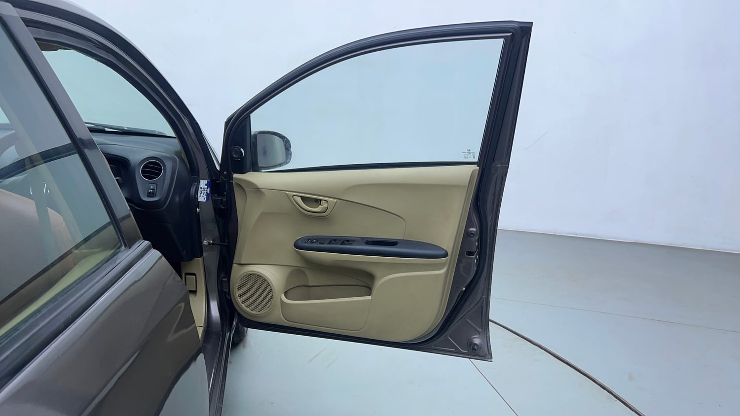 Used 2015 Honda Amaze 1.2 S i-VTEC Petrol Manual interior RIGHT FRONT DOOR OPEN VIEW
