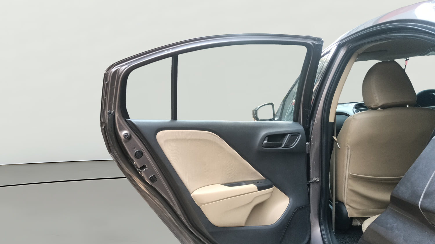 Used 2015 Honda City SV Petrol Manual interior LEFT REAR DOOR OPEN VIEW