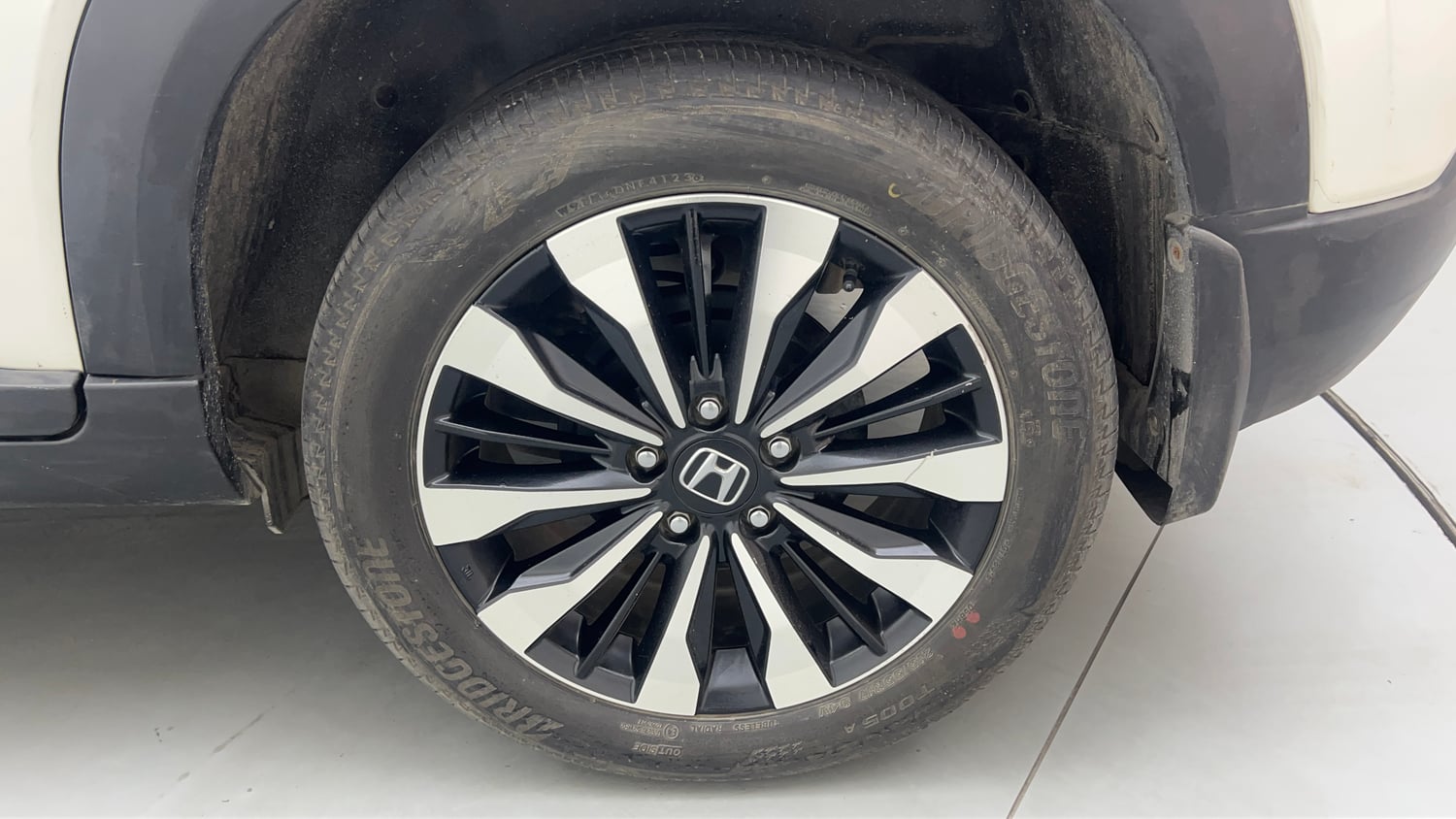Used 2024 Honda Elevate ZX CVT Petrol Automatic tyres LEFT REAR TYRE RIM VIEW