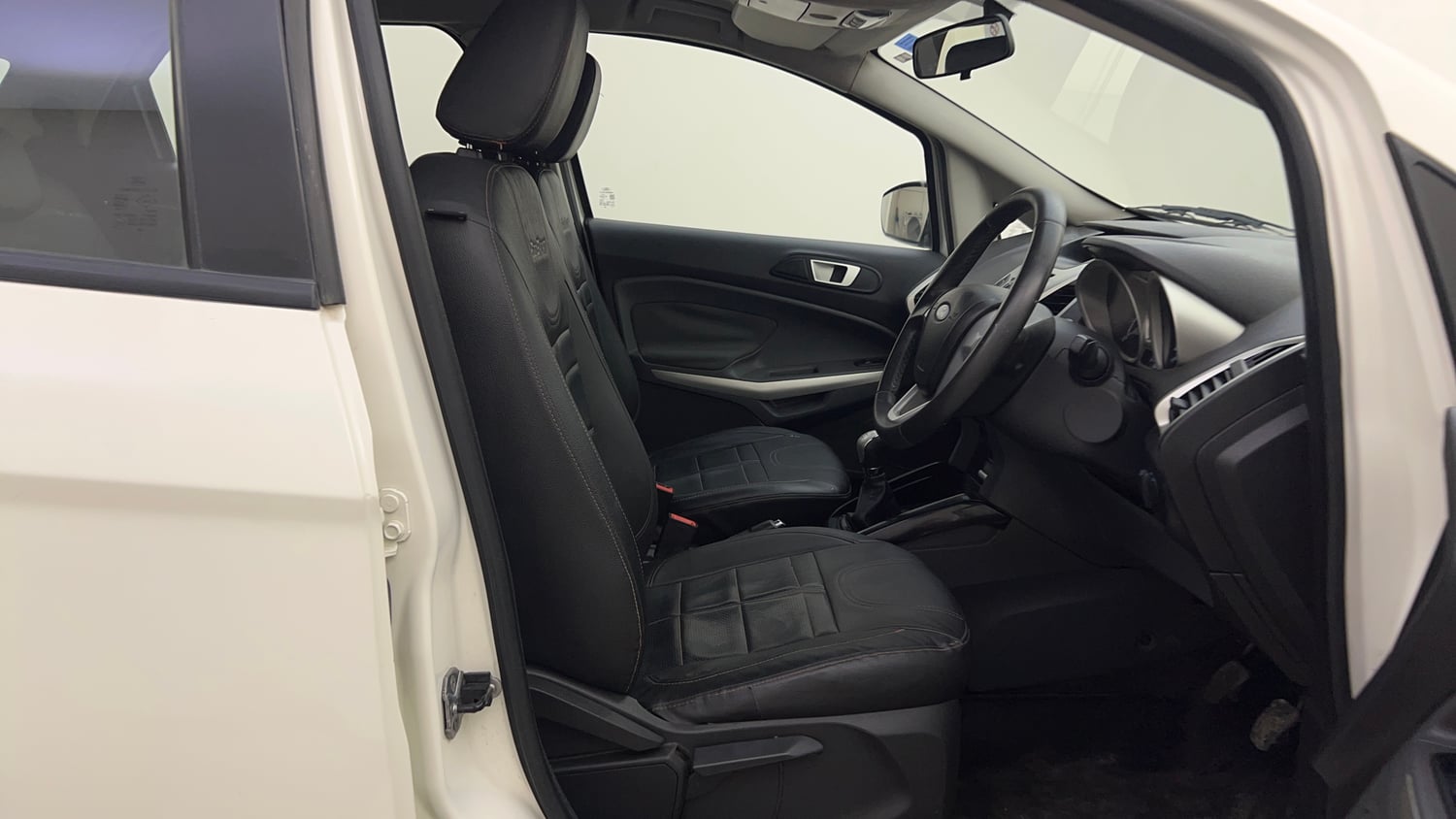Used 2016 Ford EcoSport Titanium 1.5L TDCi Diesel Manual interior RIGHT SIDE FRONT DOOR CABIN VIEW