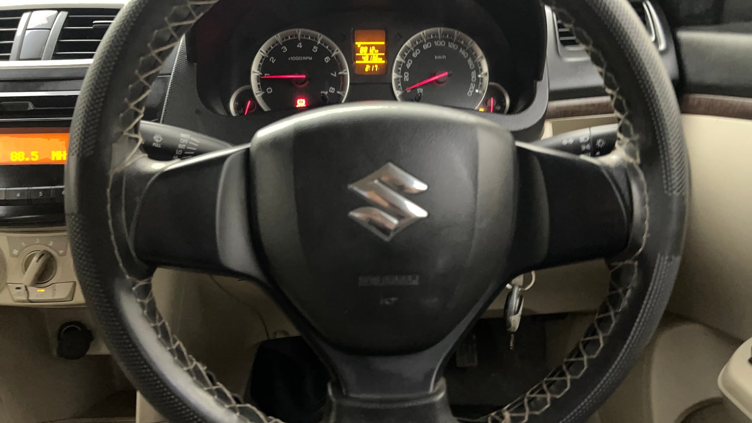 Used 2017 Maruti Suzuki Swift Dzire VXI (O) Petrol Manual top_features Airbags