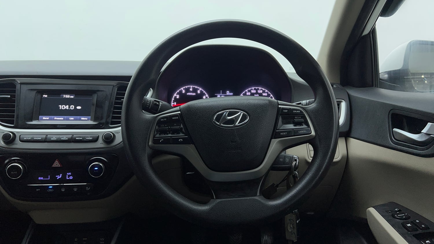 Used 2019 Hyundai Verna 1.4 VTVT EX Petrol+cng(outside fitted) Cng Manual interior STEERING VIEW