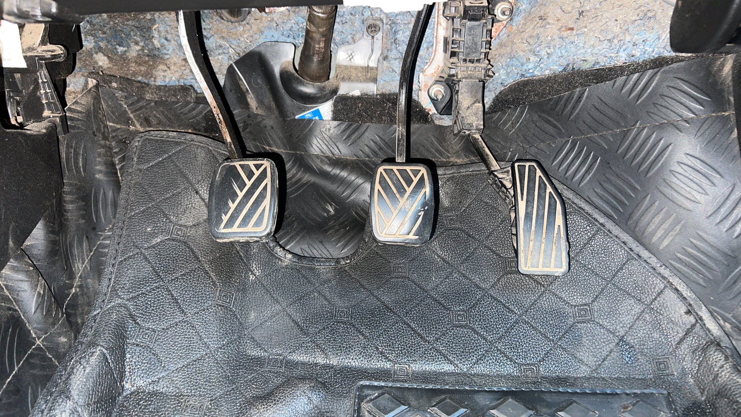 Used 2021 Maruti Suzuki Baleno Zeta Petrol Manual interior PEDALS VIEW