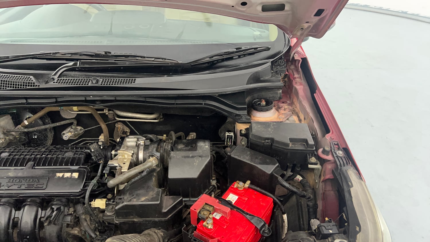 Used 2021 Honda Amaze 1.2 VX MT Petrol Petrol Manual engine ENGINE LEFT SIDE HINGE & APRON VIEW