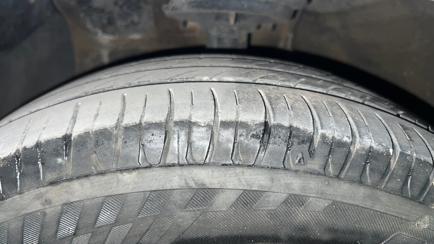 Used 2018 Hyundai Xcent SX Petrol Manual tyres LEFT FRONT TYRE TREAD VIEW