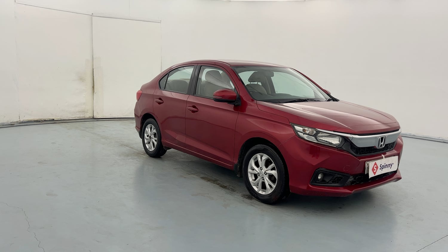 Used 2021 Honda Amaze 1.2 VX MT Petrol Petrol Manual exterior RIGHT FRONT CORNER VIEW