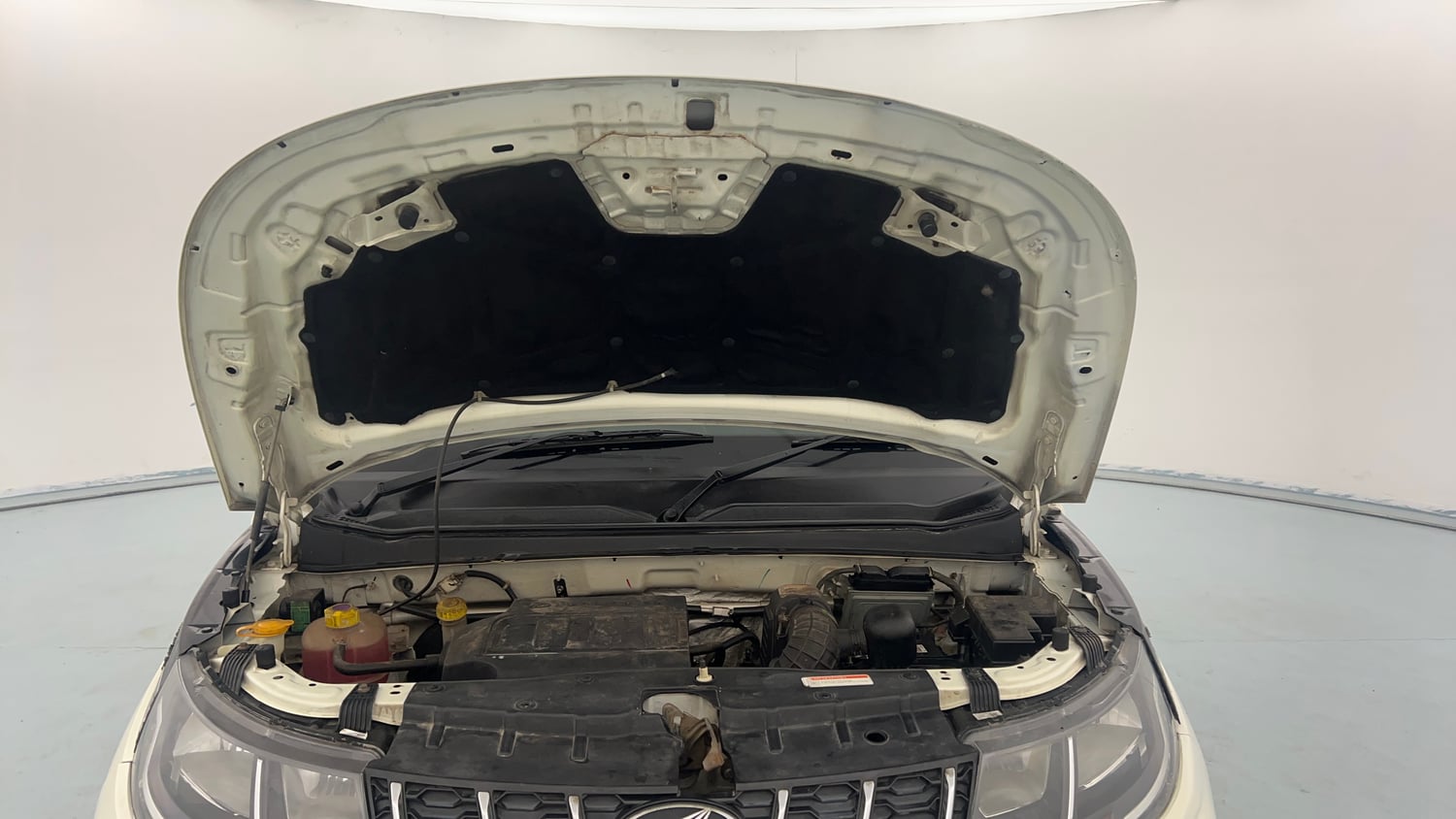 Used 2019 Mahindra KUV100 NXT K8 6 STR Petrol Manual engine ENGINE & BONNET OPEN FRONT VIEW