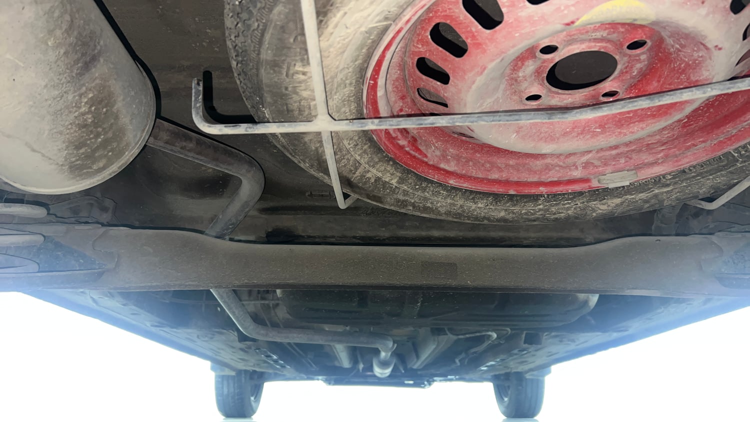 Used 2022 Renault Triber RXZ Petrol Manual extra REAR UNDERBODY VIEW (TAKEN FROM REAR)