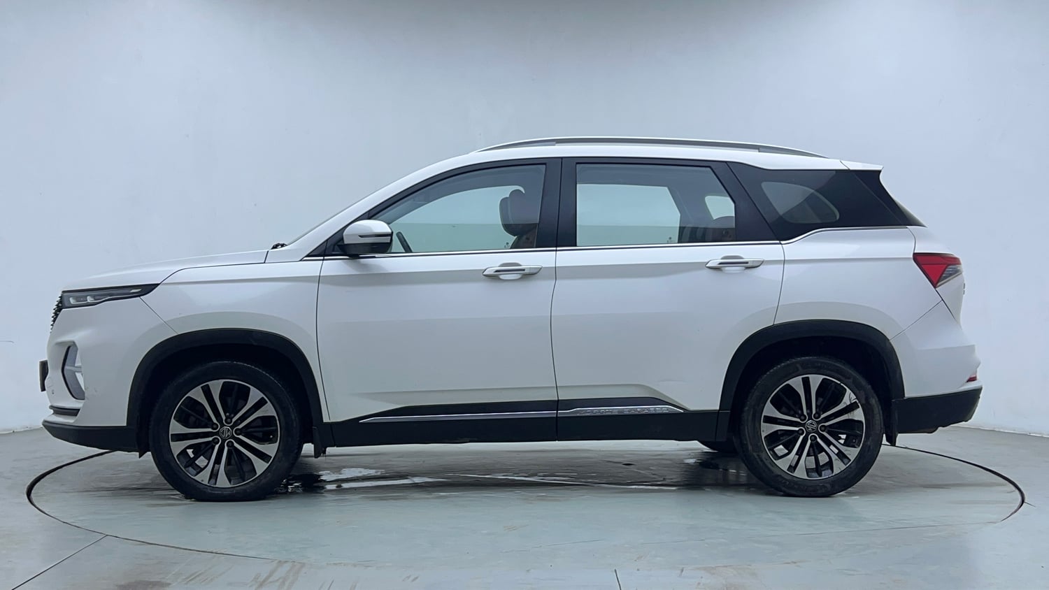 Used 2021 MG Motors Hector Plus Select 2.0 Diesel Turbo MT 7-STR Diesel Manual exterior LEFT SIDE VIEW