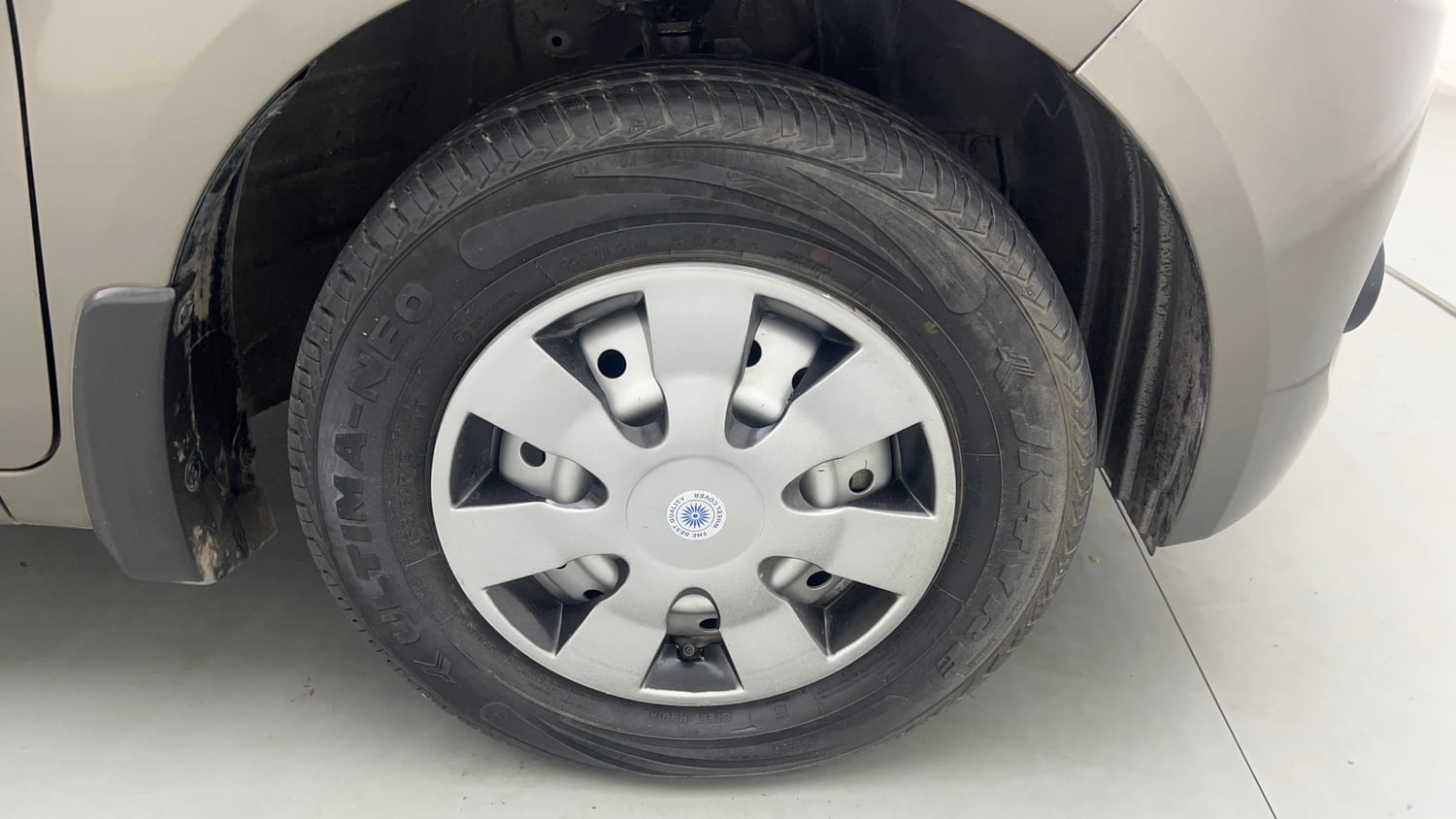 Used 2023 Maruti Suzuki Wagon R LXI 1.0 CNG Cng Manual tyres RIGHT FRONT TYRE RIM VIEW